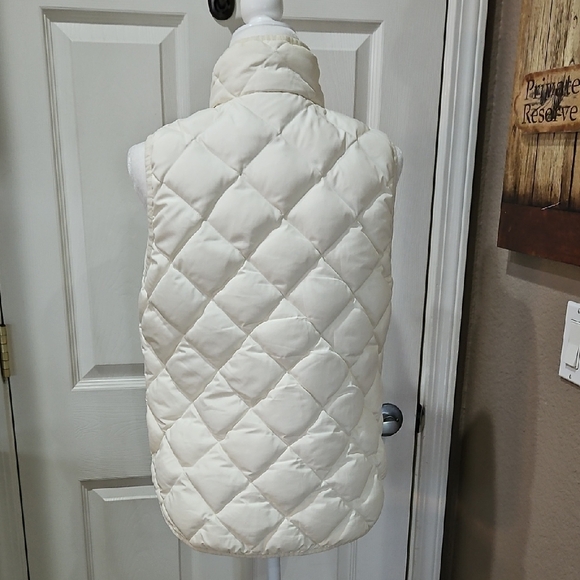 Cream Quilted Vest - Picture 5 of 10